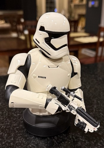 Gentle giant star wars - star,
